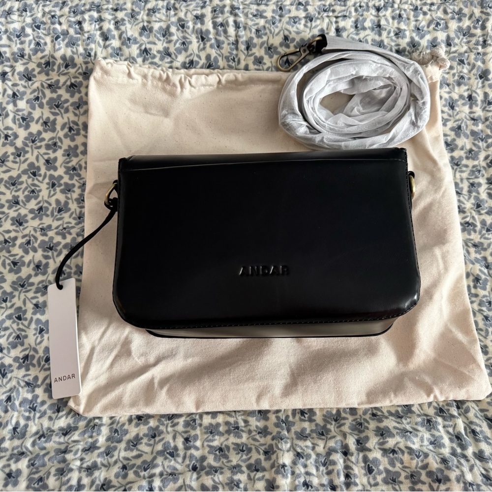 NWT Andar Penny Crossbody - Picture 4 of 7